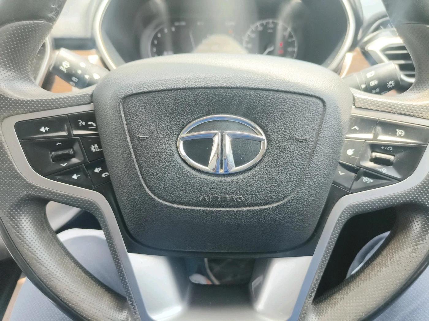 2020 Tata Harrier XZ PLUS 2.0L DUAL TONE, Diesel, Manual, 1,00,425 km, interior
