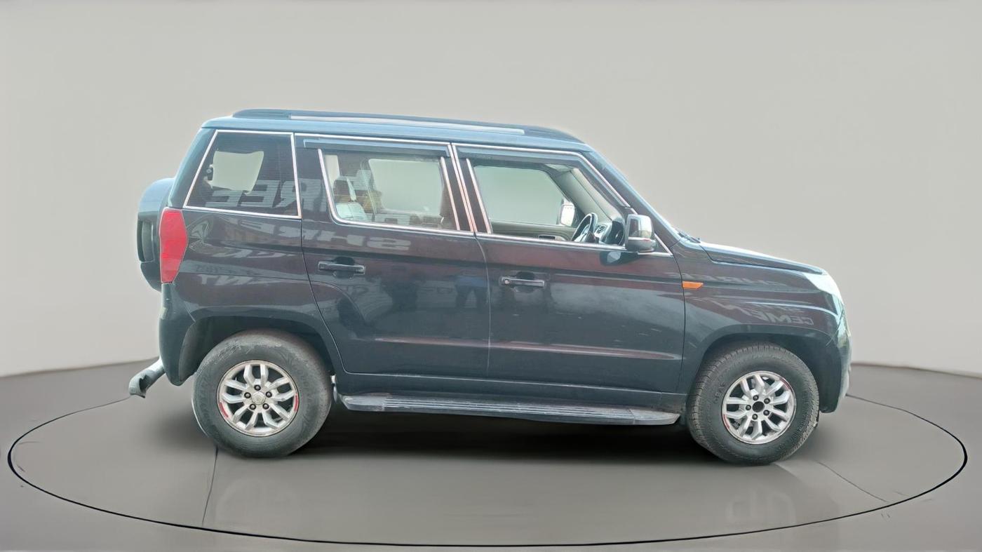 2016 Mahindra TUV300 T8 AMT, Diesel, Automatic, 81,268 km, exterior