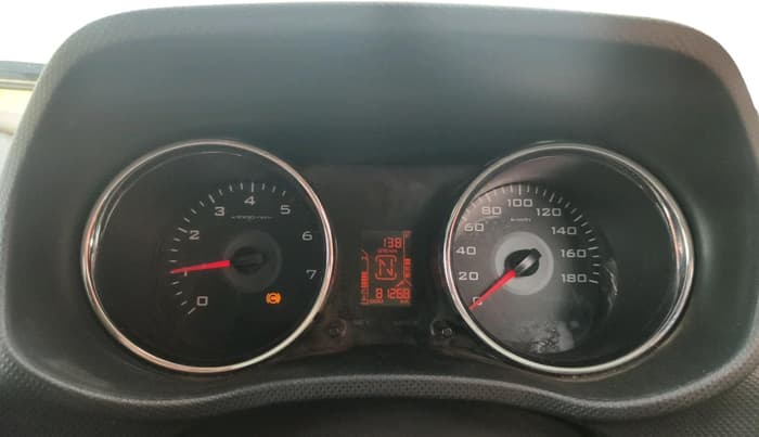 2016 Mahindra TUV300 T8 AMT, Diesel, Automatic, 81,268 km, interior