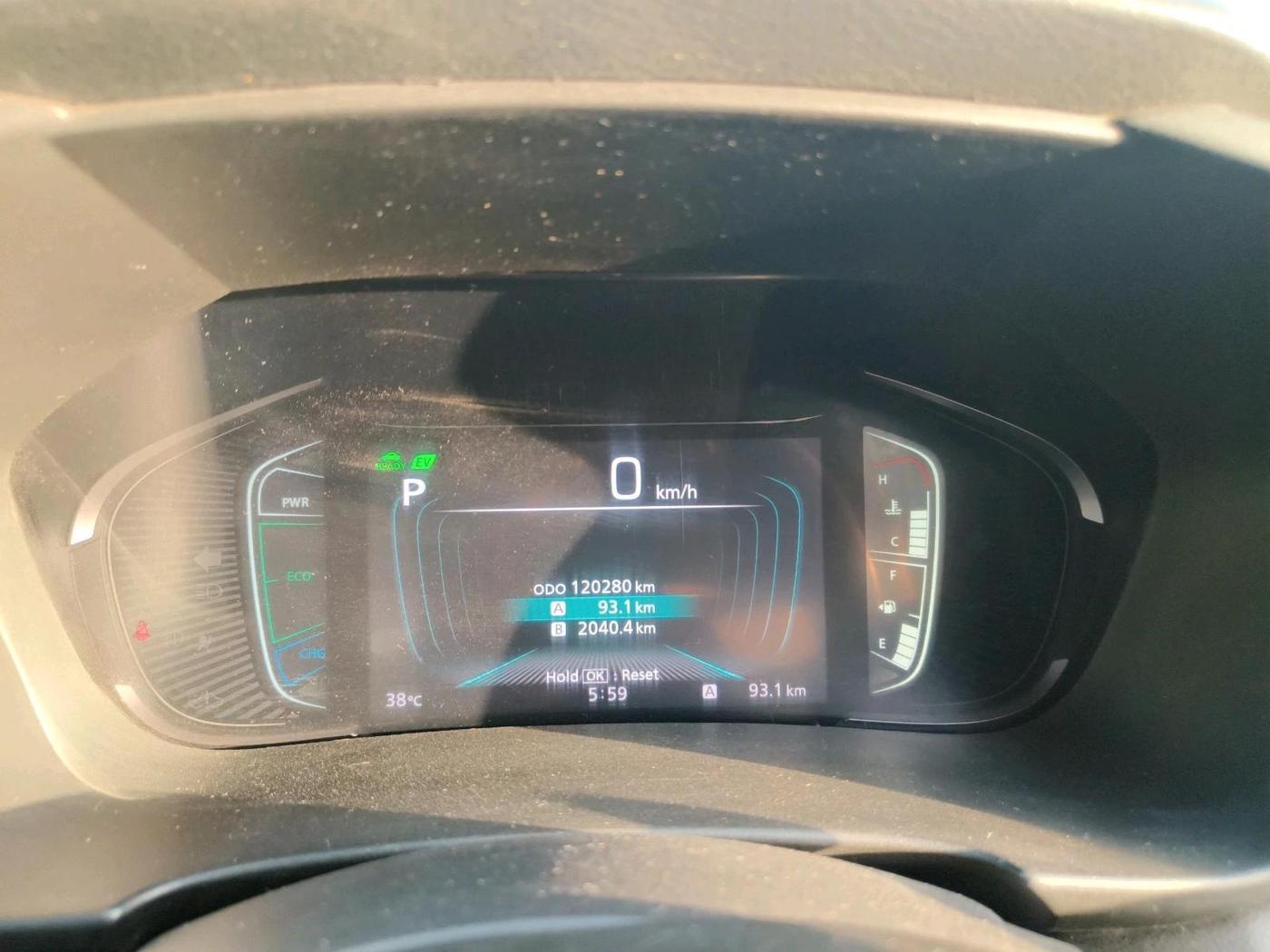2022 Toyota URBAN CRUISER HYRYDER S HYBRID, Hybrid, Automatic, 1,20,280 km, interior