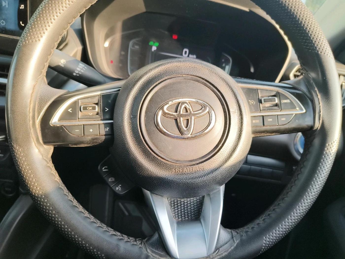 2022 Toyota URBAN CRUISER HYRYDER S HYBRID, Hybrid, Automatic, 1,20,280 km, interior
