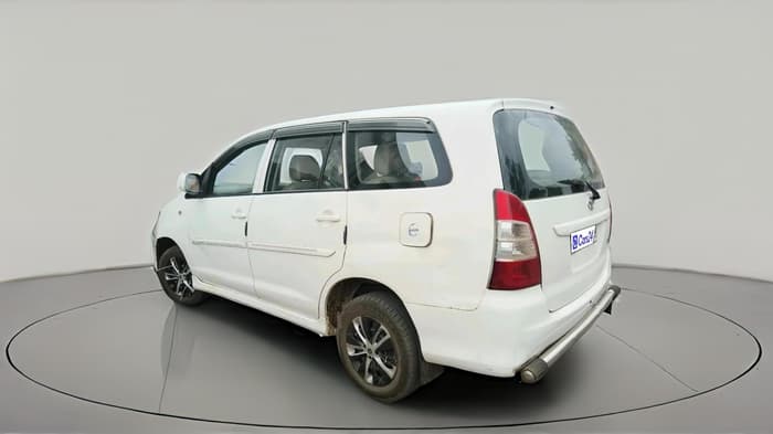 2012 Toyota Innova GX 2.5 7 STR, Diesel, Manual, 1,95,969 km, exterior
