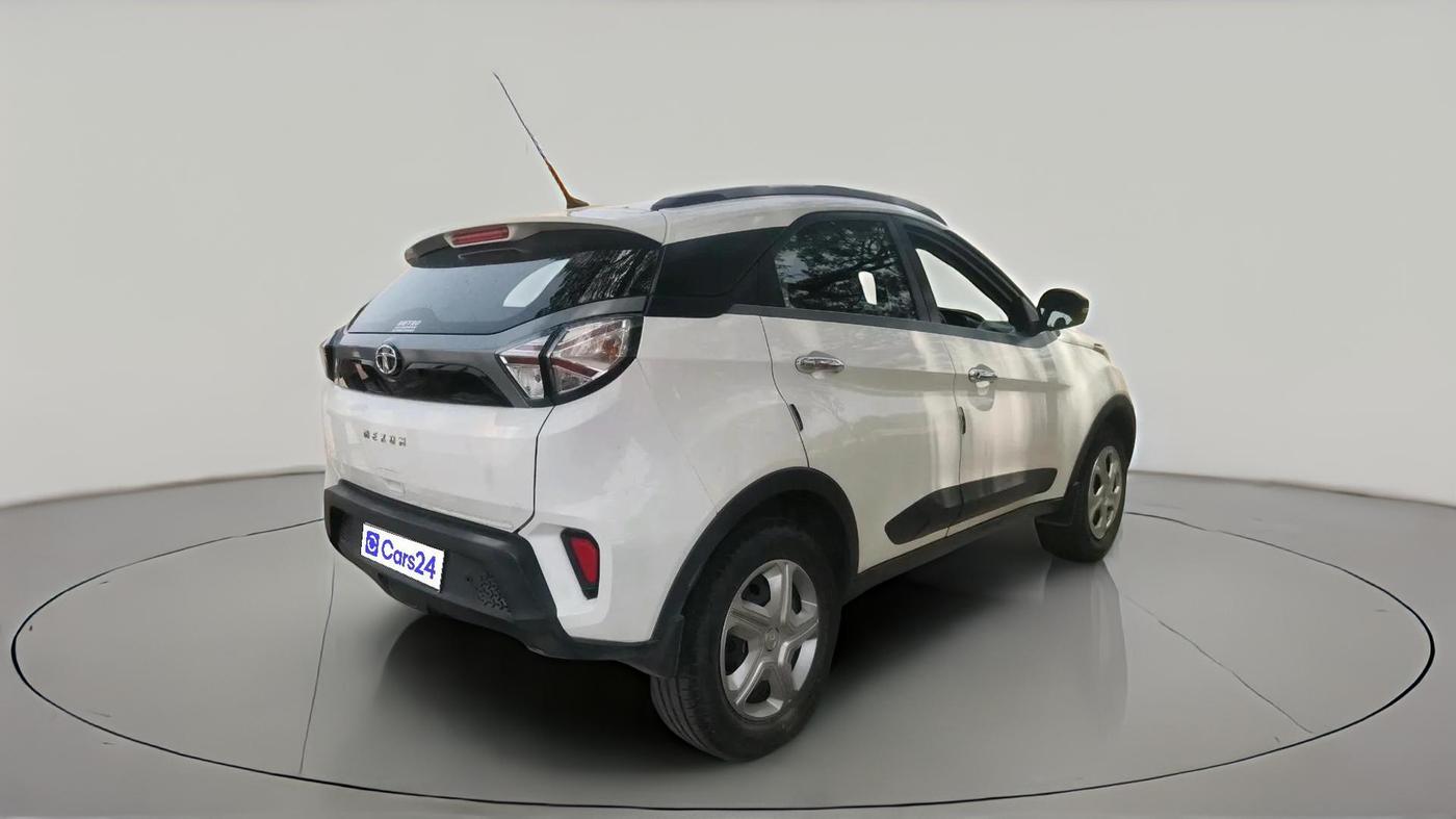 2022 Tata NEXON XM SUNROOF PETROL, Petrol, Manual, 69,794 km, exterior