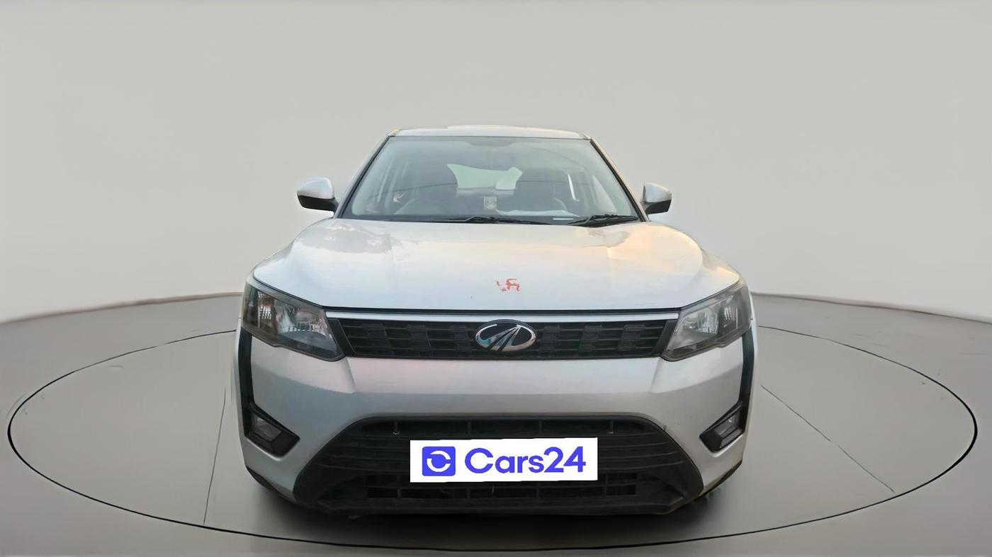 2019 Mahindra XUV300 W4 1.5 DIESEL, Diesel, Manual, 1,68,882 km, exterior