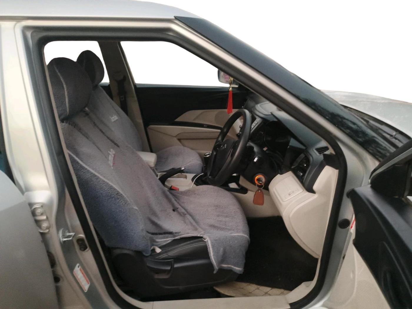 2019 Mahindra XUV300 W4 1.5 DIESEL, Diesel, Manual, 1,68,882 km, interior