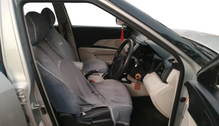 2019 Mahindra XUV300 W4 1.5 DIESEL, Diesel, Manual, 1,68,882 km, interior