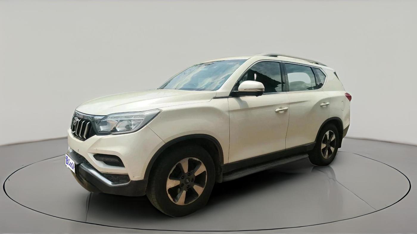 2019 Mahindra ALTURAS G4 4WD AT, Diesel, Automatic, 2,81,498 km, exterior