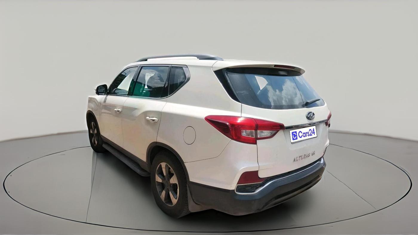 2019 Mahindra ALTURAS G4 4WD AT, Diesel, Automatic, 2,81,498 km, exterior