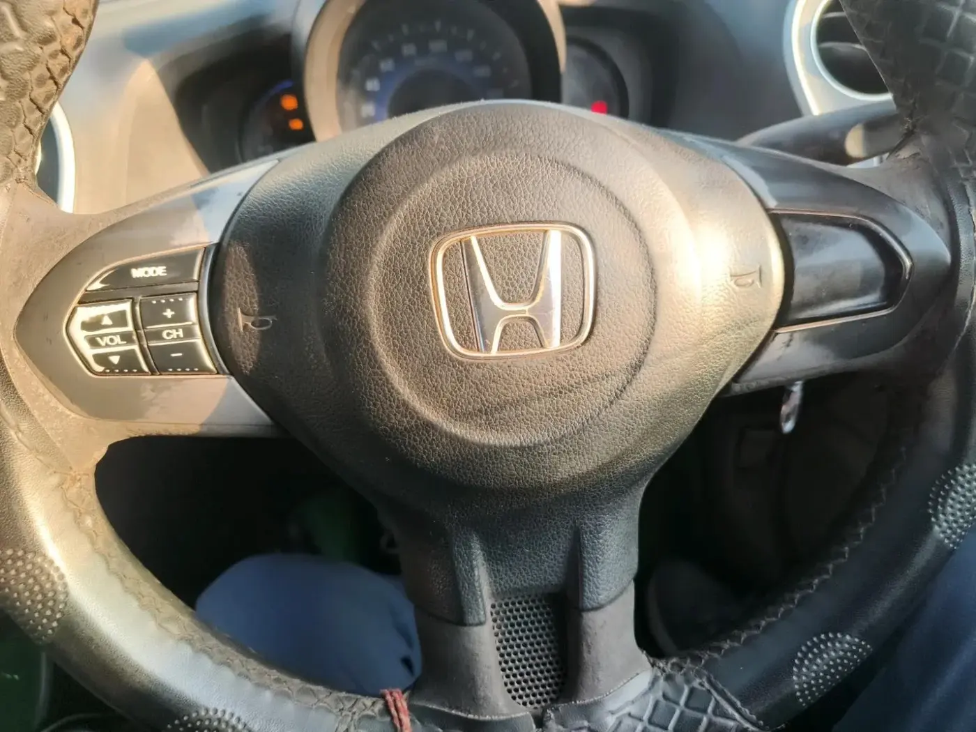 2015 Honda Mobilio 1.5L I-DTEC S, Diesel, Manual, 1,56,647 km, interior