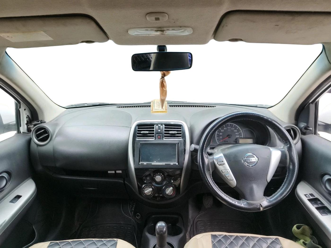 2018 Nissan Micra Active XV, Petrol, Manual, 90,180 km, interior