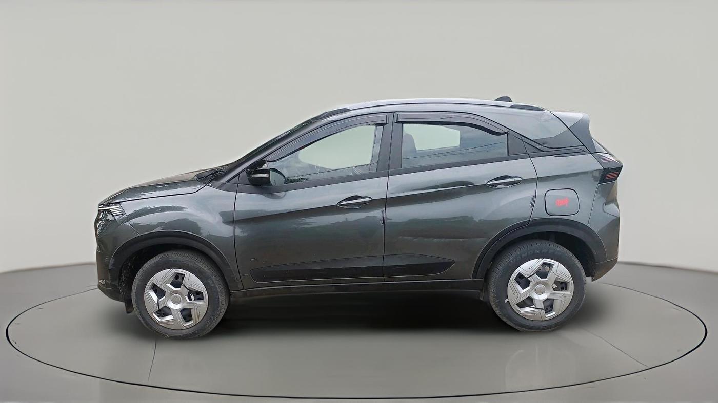 2026 Tata NEXON Pure Plus 1.2 Petrol 6MT, Petrol, Manual, 8,777 km, exterior