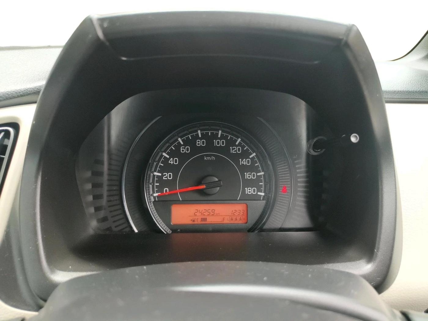 2025 Maruti New Wagon-R ZXI 1.2, Petrol, Manual, 24,259 km, interior