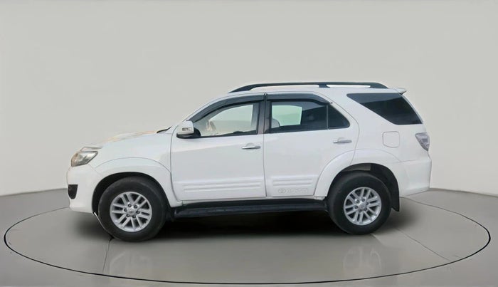 2014 Toyota Fortuner 3.0 4X4 MT, Diesel, Manual, 1,77,476 km, exterior