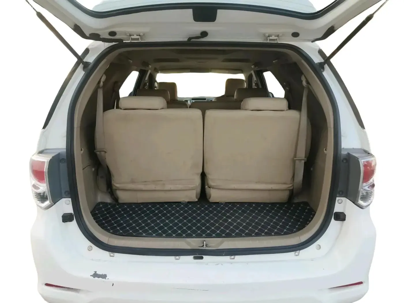 2014 Toyota Fortuner 3.0 4X4 MT, Diesel, Manual, 1,77,476 km, exterior