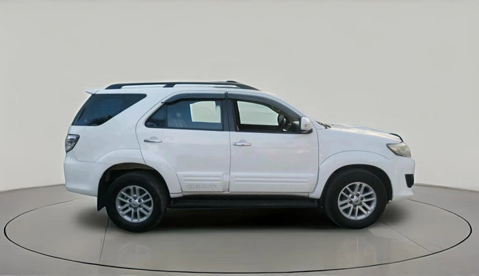 2014 Toyota Fortuner 3.0 4X4 MT, Diesel, Manual, 1,77,476 km, exterior