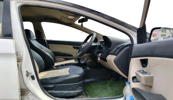 2017 Hyundai Eon ERA +, Petrol, Manual, 72,983 km, interior