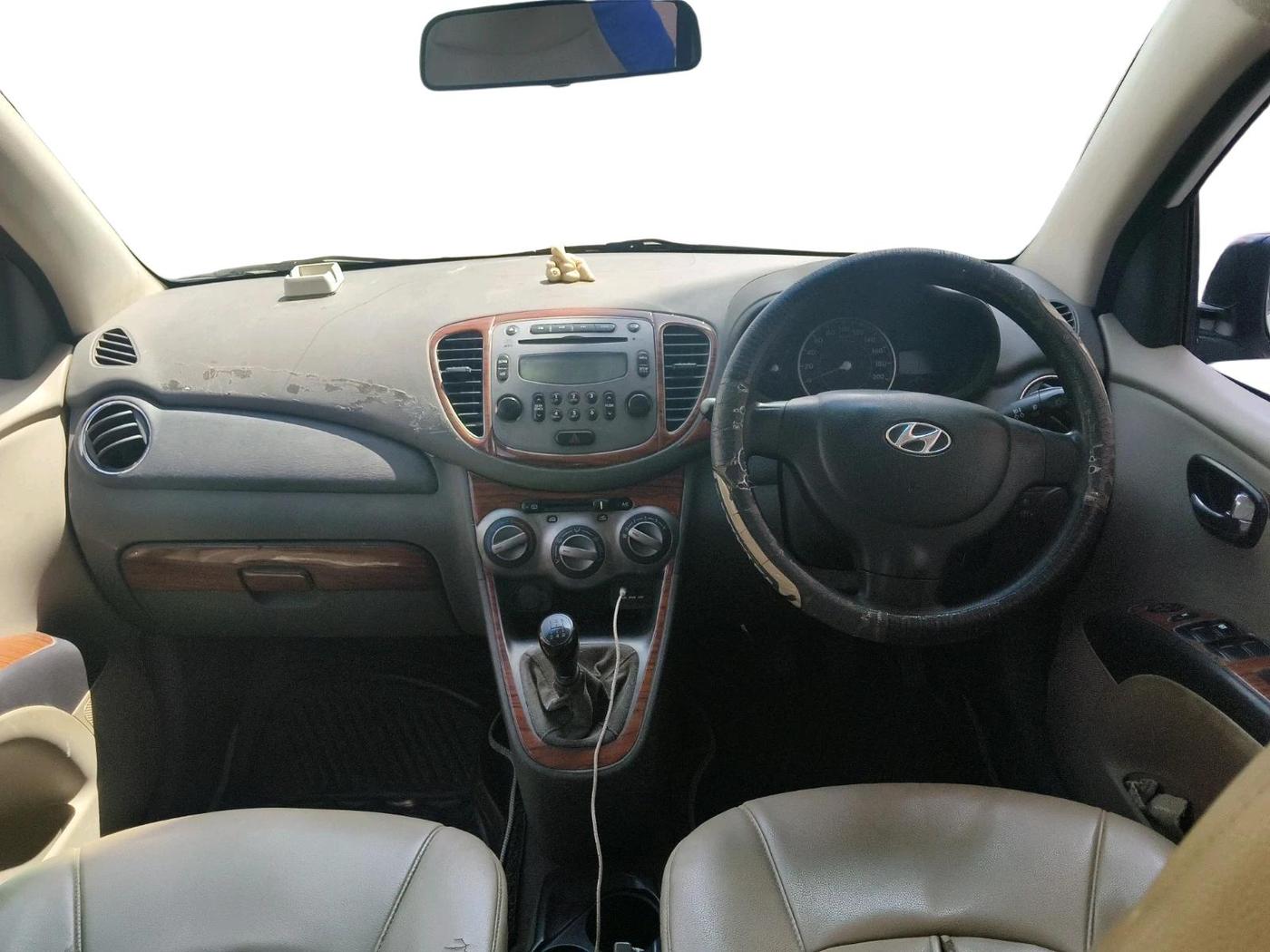 2012 Hyundai i10 SPORTZ 1.2, Petrol, Manual, 1,23,336 km, interior