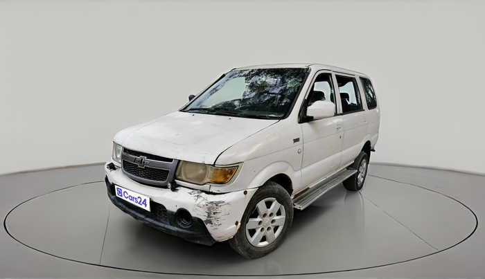 2012 Chevrolet Tavera NEO 3 LS 7 STR BS III, Diesel, Manual, 1,03,394 km, exterior
