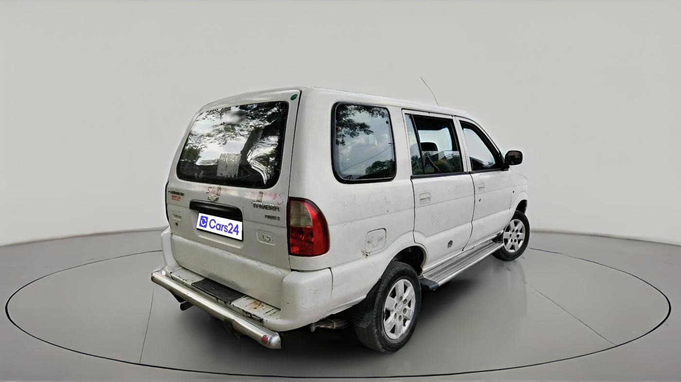 2012 Chevrolet Tavera NEO 3 LS 7 STR BS III, Diesel, Manual, 1,03,394 km, exterior