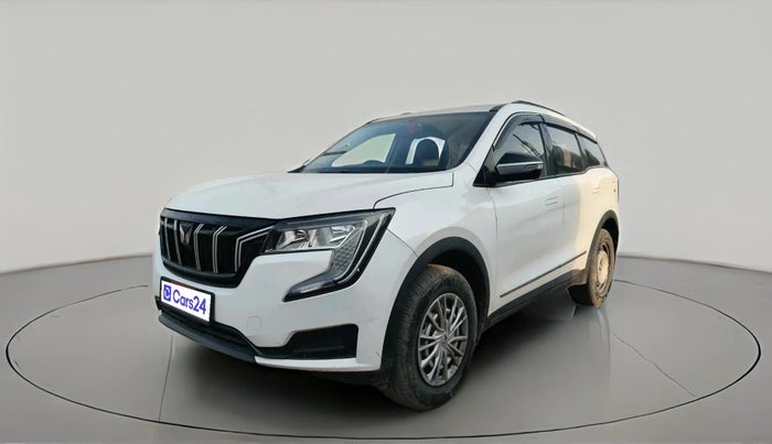 2022 Mahindra XUV700 MX P MT 5 STR, Petrol, Manual, 31,844 km, exterior