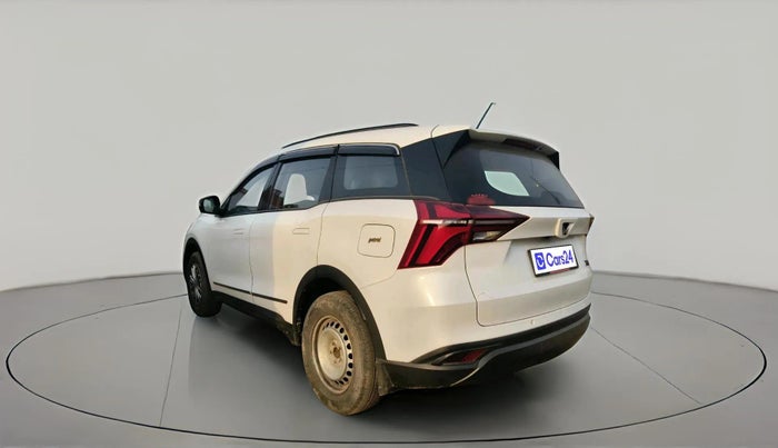 2022 Mahindra XUV700 MX P MT 5 STR, Petrol, Manual, 31,844 km, exterior