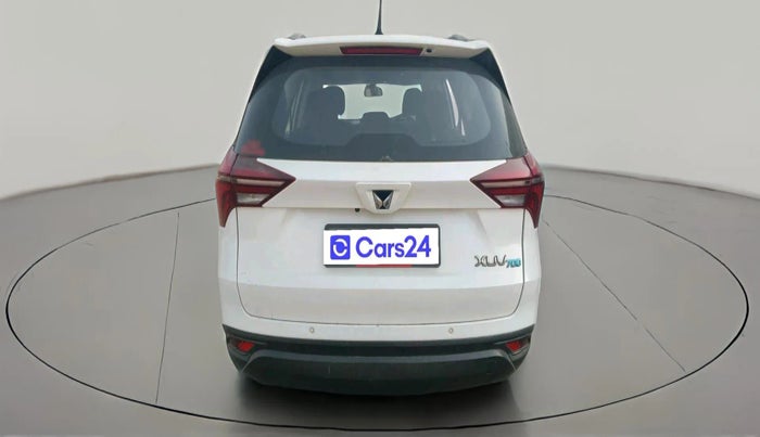 2022 Mahindra XUV700 MX P MT 5 STR, Petrol, Manual, 31,844 km, exterior