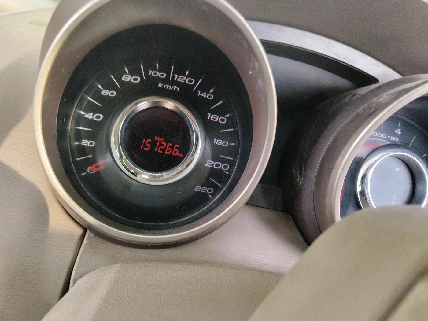 2012 Mahindra XUV500 W8, Diesel, Manual, 1,51,266 km, interior