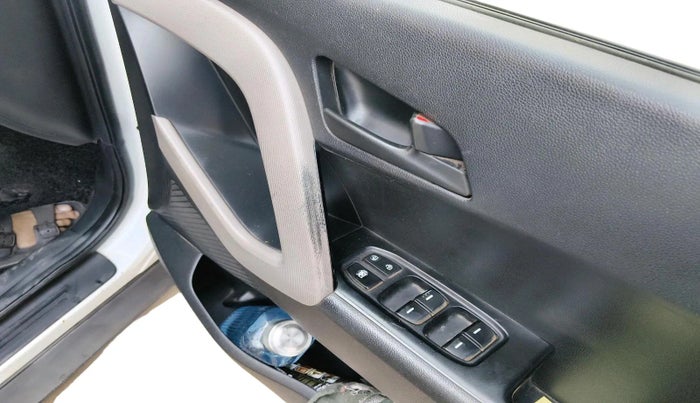 2016 Hyundai Creta BASE 1.4 DIESEL, Diesel, Manual, 1,04,075 km, interior