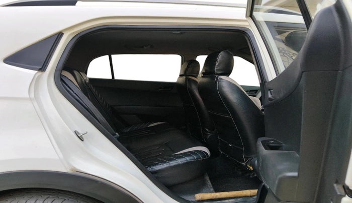 2016 Hyundai Creta BASE 1.4 DIESEL, Diesel, Manual, 1,04,075 km, interior