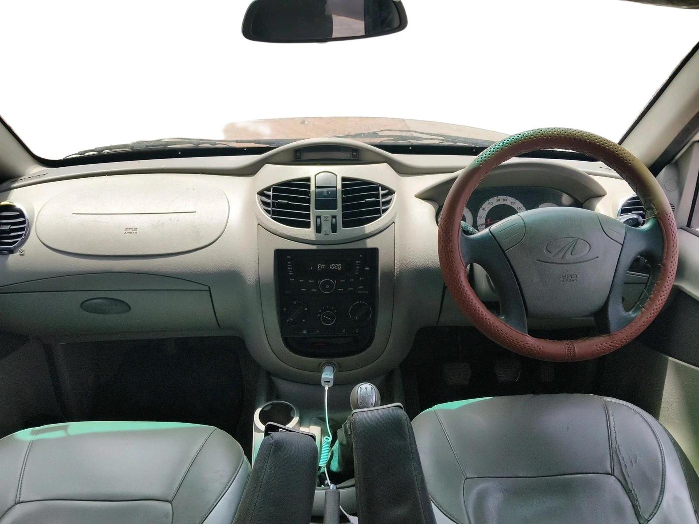 2014 Mahindra Quanto C8, Diesel, Manual, 19,247 km, interior