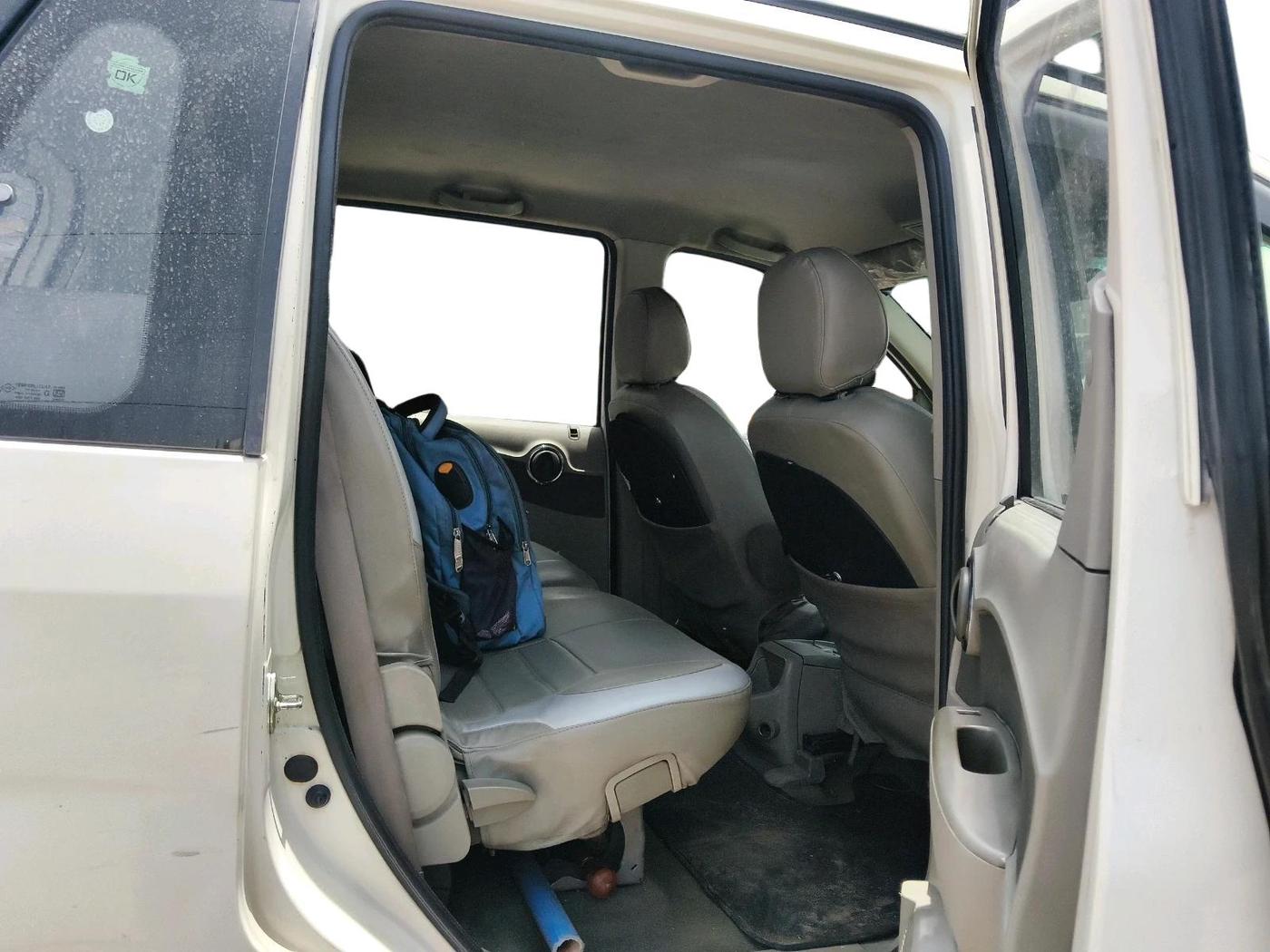 2014 Mahindra Quanto C8, Diesel, Manual, 19,247 km, interior