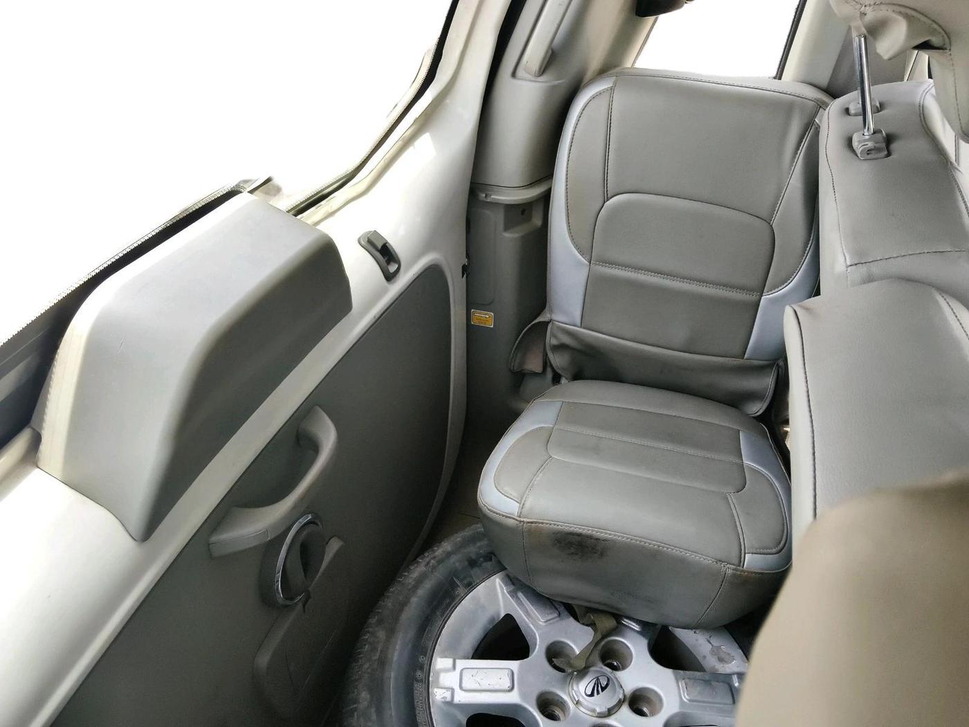 2014 Mahindra Quanto C8, Diesel, Manual, 19,247 km, interior