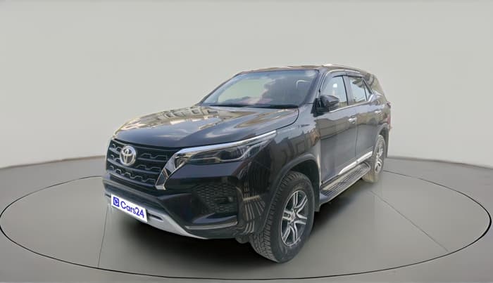2022 Toyota Fortuner 4X2 AT 2.8 DIESEL, Diesel, Automatic, 1,06,037 km, exterior