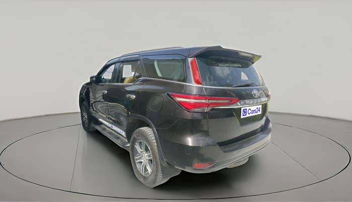 2022 Toyota Fortuner 4X2 AT 2.8 DIESEL, Diesel, Automatic, 1,06,037 km, exterior