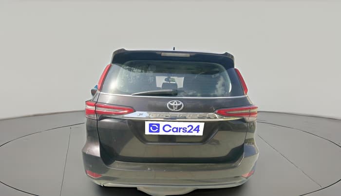 2022 Toyota Fortuner 4X2 AT 2.8 DIESEL, Diesel, Automatic, 1,06,037 km, exterior
