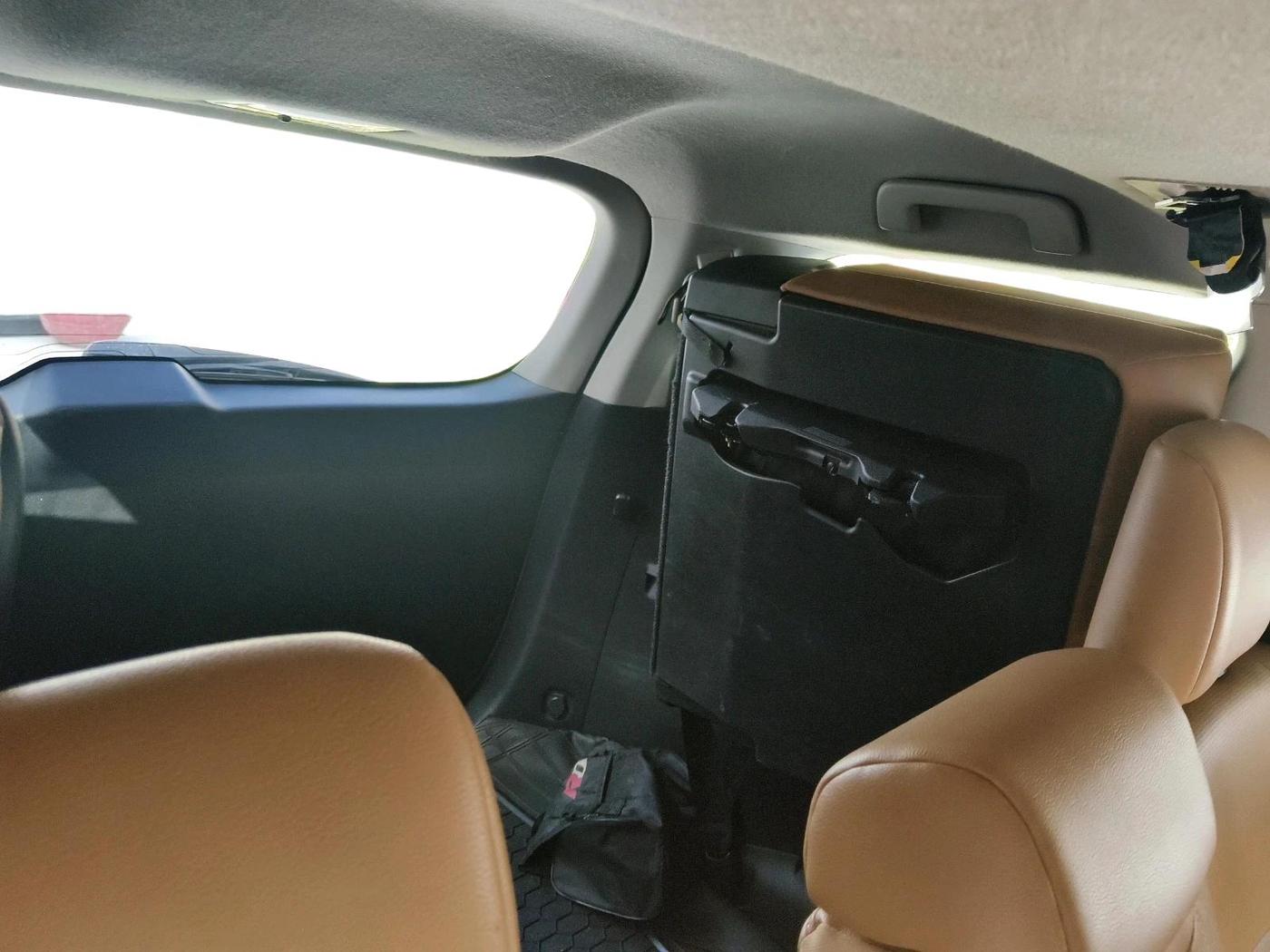 2022 Toyota Fortuner 4X2 AT 2.8 DIESEL, Diesel, Automatic, 1,06,037 km, interior