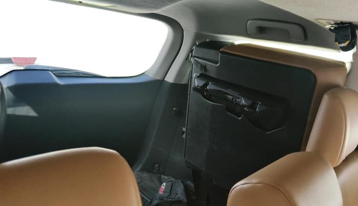 2022 Toyota Fortuner 4X2 AT 2.8 DIESEL, Diesel, Automatic, 1,06,037 km, interior