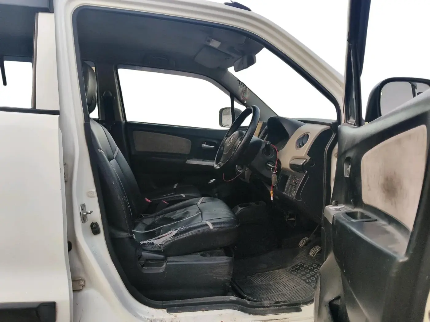 2013 Maruti Wagon R 1.0 VXI, Petrol, Manual, 1,20,335 km, interior