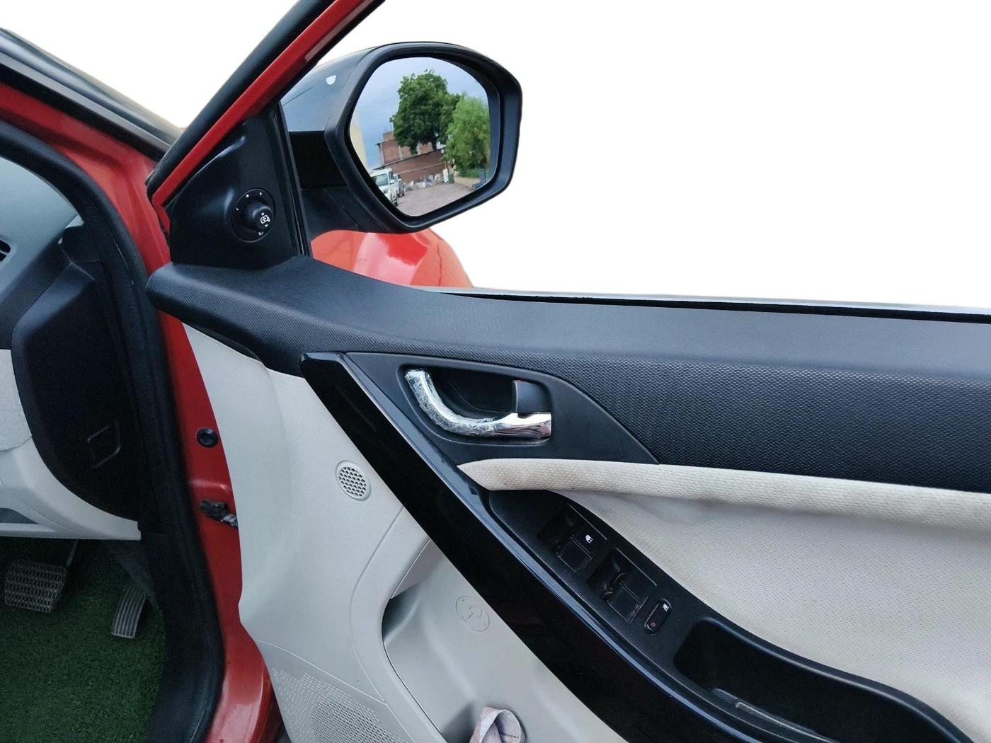 2021 Tata NEXON XZA PLUS PETROL, Petrol, Automatic, 66,286 km, interior