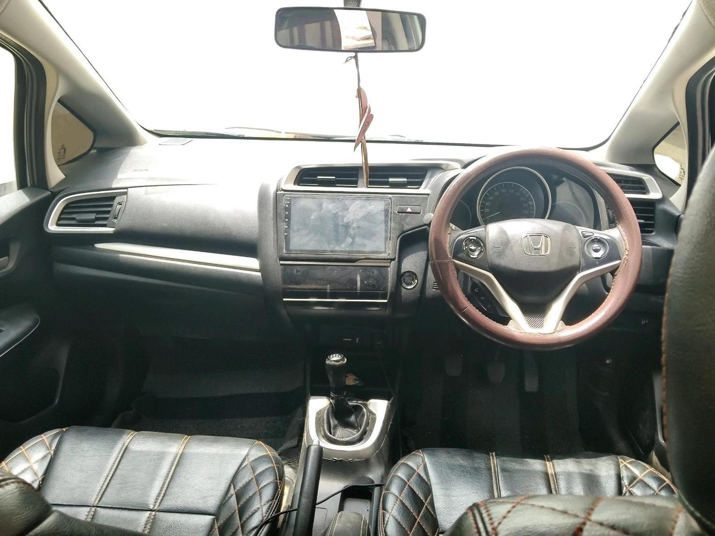 2017 Honda WR-V 1.5L I-DTEC VX MT, Diesel, Manual, 1,49,114 km, interior