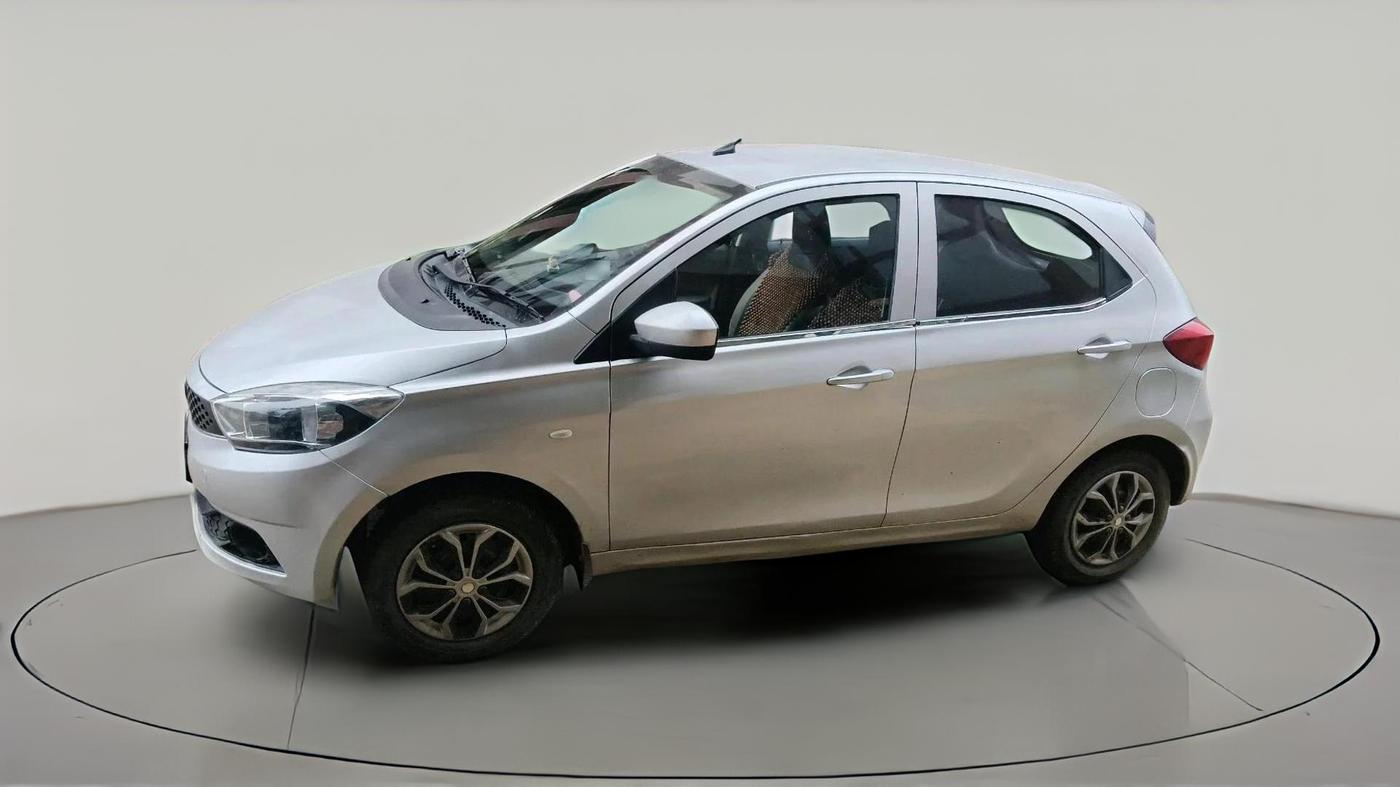 2017 Tata Tiago XT PETROL, Petrol, Manual, 1,07,148 km, exterior