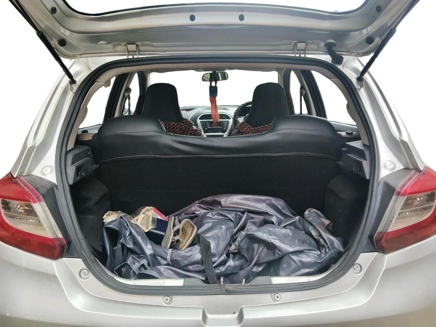2017 Tata Tiago XT PETROL, Petrol, Manual, 1,07,148 km, exterior