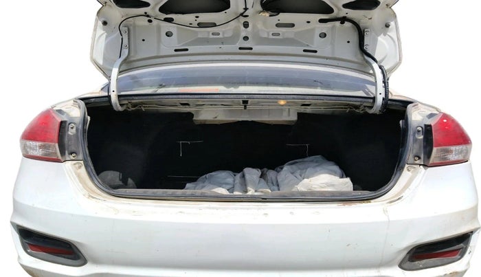 2018 Maruti Ciaz SIGMA 1.4 MT PETROL, Petrol, Manual, 1,52,287 km, exterior