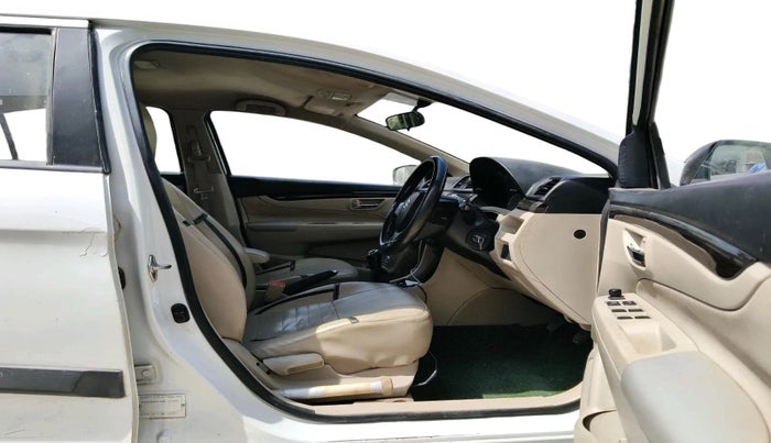 2018 Maruti Ciaz SIGMA 1.4 MT PETROL, Petrol, Manual, 1,52,287 km, interior