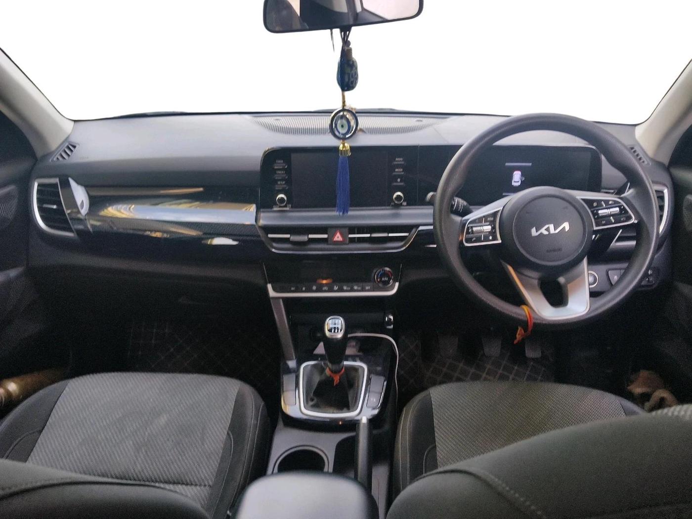 2024 KIA SELTOS  HTK PLUS 1.5 PETROL MT, Petrol, Manual, 40,166 km, interior