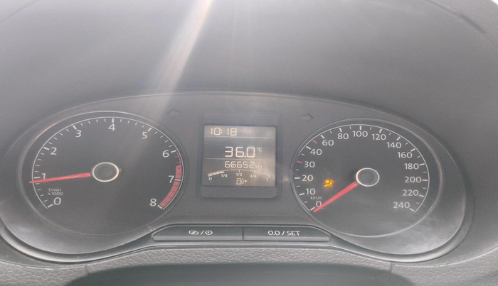 2018 Volkswagen Ameo TRENDLINE 1.0L, Petrol, Manual, 66,652 km, interior
