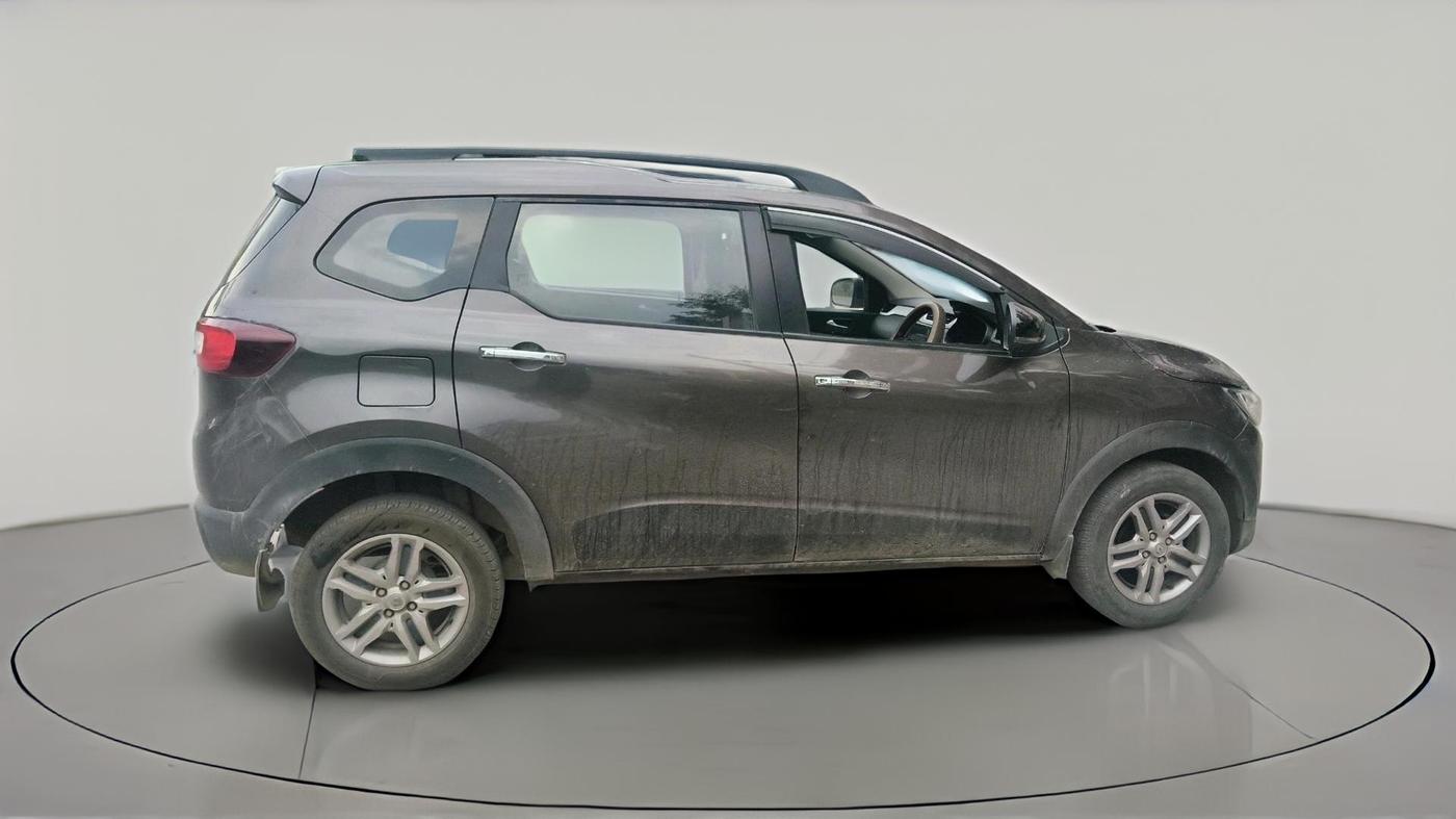 2023 Renault TRIBER RXZ, Petrol, Manual, 43,089 km, exterior