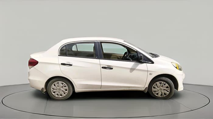 2015 Honda Amaze 1.2L I-VTEC E, CNG, Manual, 1,45,645 km, exterior