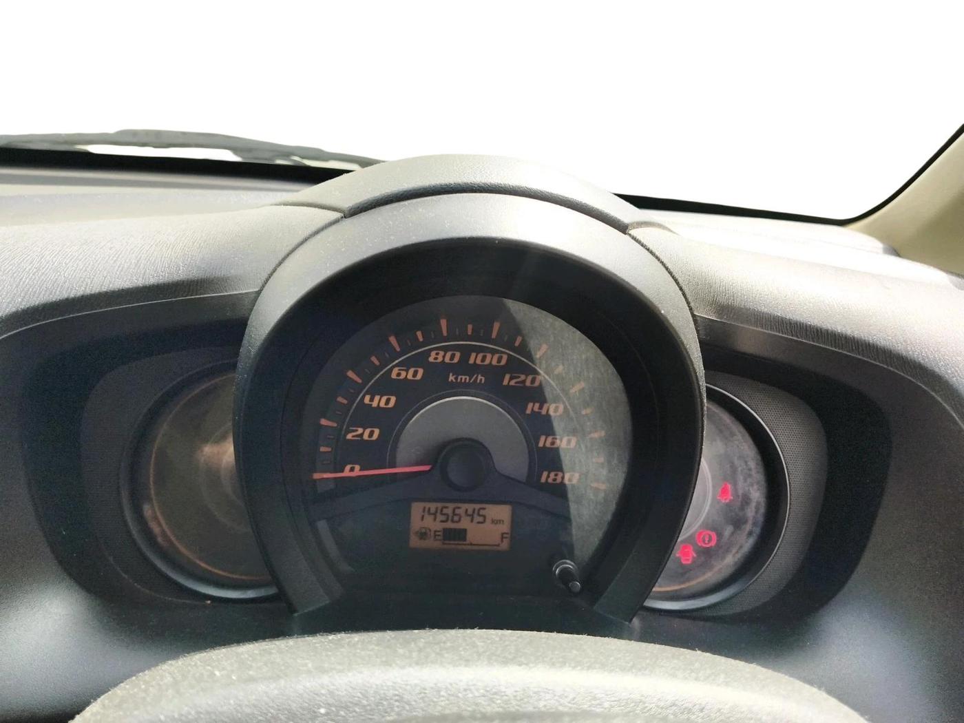 2015 Honda Amaze 1.2L I-VTEC E, CNG, Manual, 1,45,645 km, interior