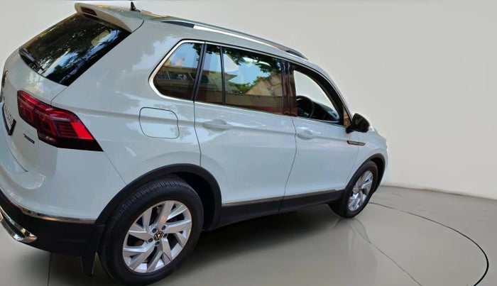 2022 Volkswagen TIGUAN ELEGANCE 2.0 TSI DSG, Petrol, Automatic, 14,914 km, exterior